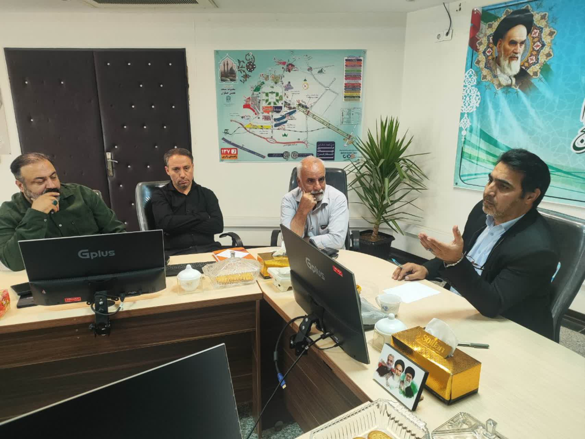 تقویت همکاری منطقه پنج شهرداری قم با پایگاه‌های بسیج در رویکردهای محله محوری